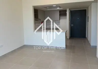 Experience Luxury Lifestyle | Brand New | Parking