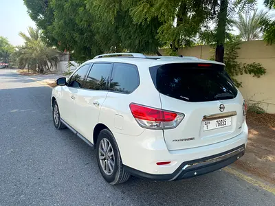 2015 Nissan PATHFINDER — миниатюра 3