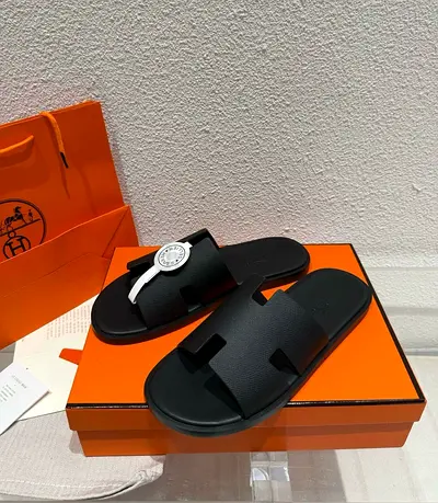 Hermes Izmir Black Leather Slides Men’s 1:1 Clone With Box and Dustbag All Sizes Available