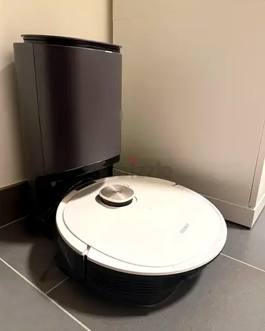 Robot vacuum cleaner ecovacs deebot ozmo T8 +