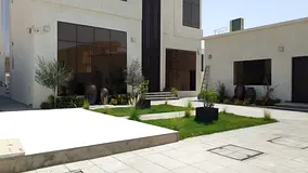 BRAND NEW ULTRA-MODERN LUXURY VILLA