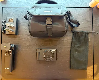 Sony ZV-1M2 Vlogging Camera Sony + Vlogging Attachment + Accessories - Excellent condition