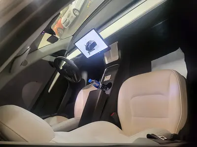 2023 Tesla MODEL Y thumbnail 5