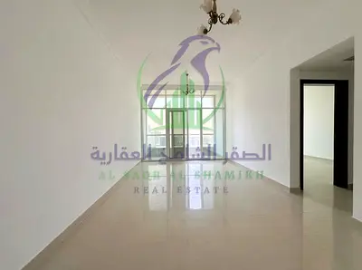 : شقة غرفة وصالة للإيجار السنوي غرفة ماستر إطلالة مفتوحة خزائن بالحائط حمامان بول و جيم و كيدز اريا