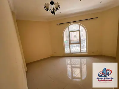 اجمل  غرفه وصاله بالنباعه مساحه ممتازه  تكيفف وغاز مركزي لتوفير الطاقه تشطيبات بانوراما بنايه هادئه من المبارك سنتر مخرجسهل الي دبي وعجمان