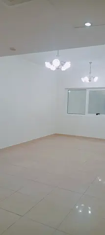 المجاز 2،بالقرب من حديقة المجاز وواجهة المجاز المائية، منطقة حيوية ومميزة وقريبة من الخدمات والمطاعم والمواصلات، الشارقة – الإمارات العربية المتحدة