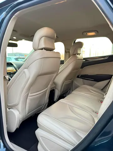 صورة 11 لـ 2019 Lincoln MKC
