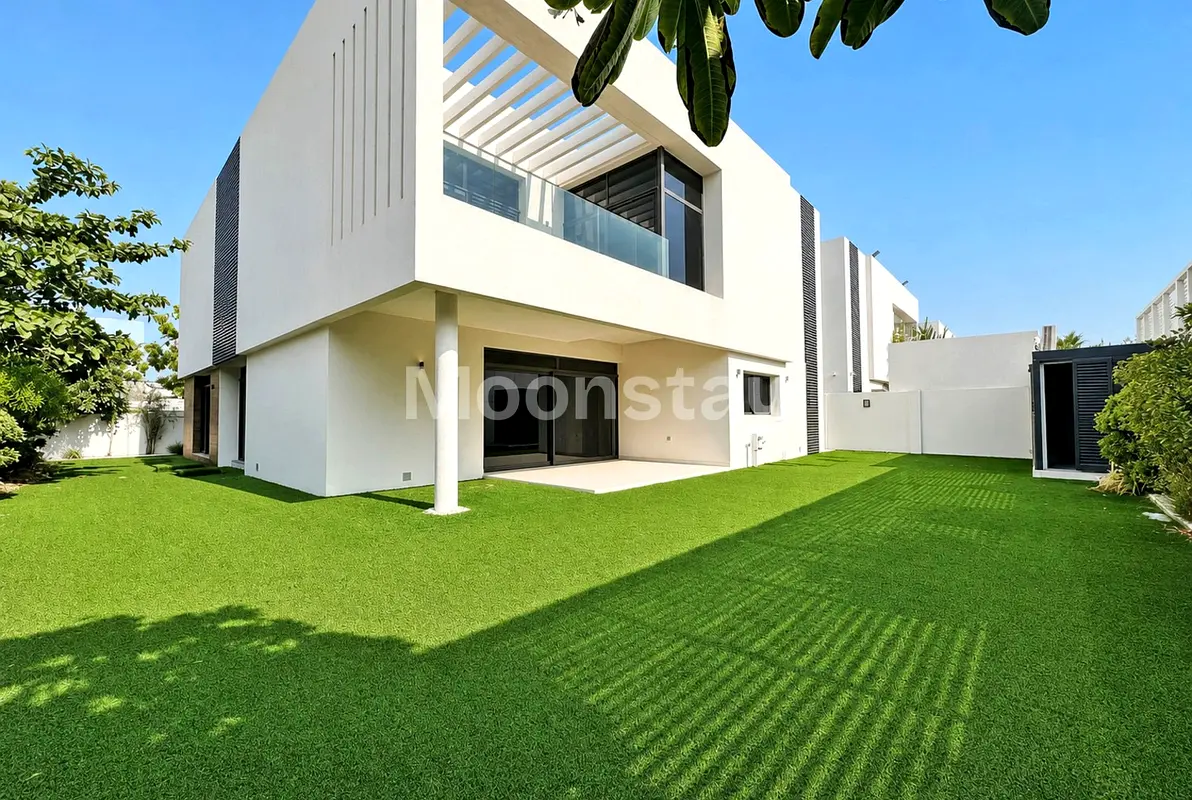 Luxury Villa | Vacant | Prime Location