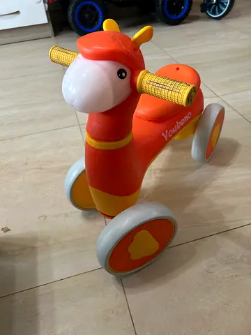 Toy scooter