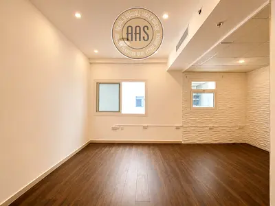 In prime location 1bhk Office for Rent