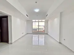INFRONT OF MOSQUE AND NEAR TO EXIT SPACIOUS 2BHK WITH CLOSED KITCHEN AND PARKING.