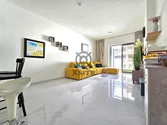 Huge 1 BR|Prime Location| Community View