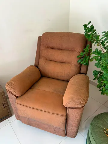 Brown Comfortable Recliner Armchair