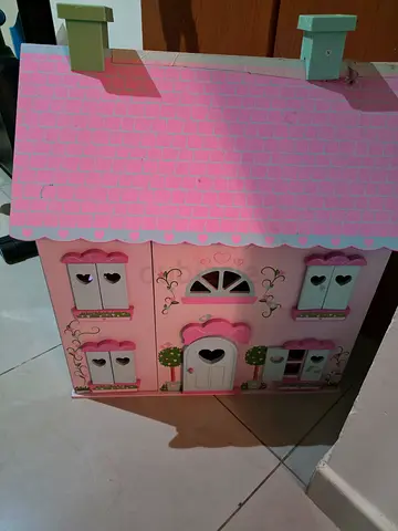 Doll house