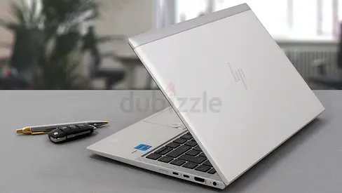 HP elitebook g8, core i5 -11gen,16gb ram 256gb m2