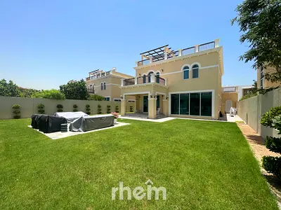 EXCLUSIVE | BIG PLOT | GREAT LOCATION