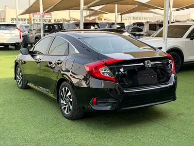 2017 Honda CIVIC — фото 6
