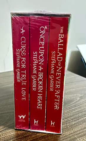 Once Upon a Broken Heart Trilogy by Stephanie Garber — AED 100