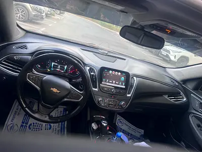 2017 Chevrolet MALIBU 照片 2