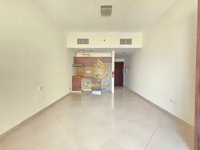 Book Now!!Specious Studio Apartment!!All Amenities!!Parking!!For Family