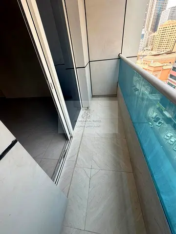 3 Bedrooms & Living Room for Annual Rent – ​​Al Majaz 2 | Sharjah** ✨ **Apartment with Excellent Spacing and Prime Location** 🛏️ 3 Bedrooms &