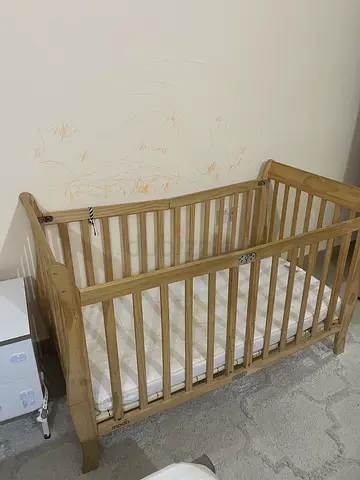 Foldable Baby Bed / Crib