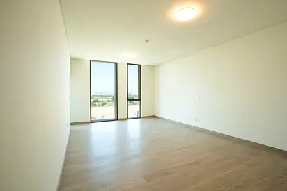 شقة بغرفتي نوم | إطلالة على المسبح والغولف | Al Badia Living B