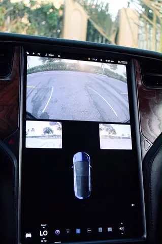 Tesla Model X Long Range, миниатюра 17