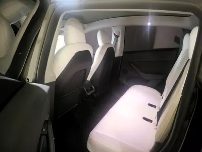2023 Tesla MODEL Y thumbnail 4