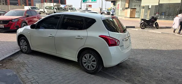 صورة 12 لـ 2015 Nissan TIIDA