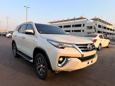 Toyota Fortuner VXR 2020 V6 GCC Original Paint Good Condition