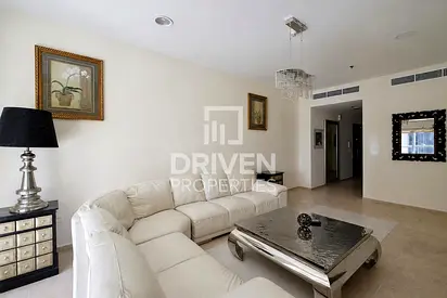 Vacant Unit | Tram and Beach Easy Access