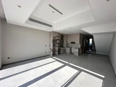 Classy 2 BR | Spacious Layout | Community View