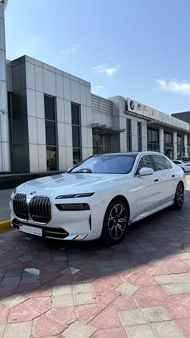 BMW 735i 2026 - 5 years service and warrnaty