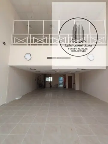 مستودع 1800 قدم² + ميزانين | 23 كيلوواط | الصناعية 18