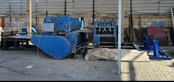 Metal seat cutting machine