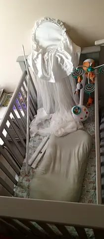 Baby crib