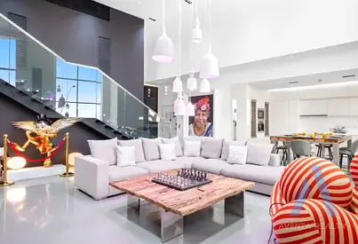 Duplex | 4 Cheques | Modern Upgraded