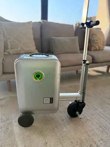 SE3S Smart Electric Ride-on Suitcase