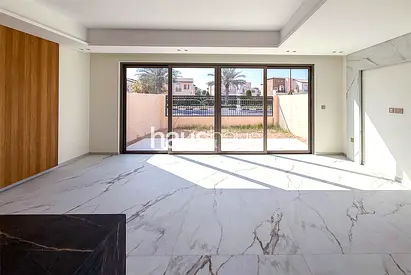 Single Row | Motivated Seller | Easy to View