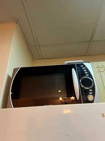 Microwave