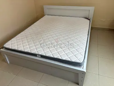 High-quality strong bed with medical mattress used only 1 year
