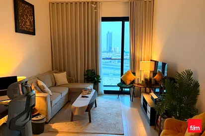 Smart Home | Fully Furnished | Close Kitchen