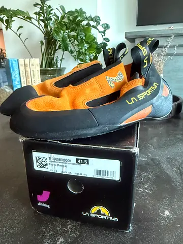 La Sportiva Cobra - size 41.5