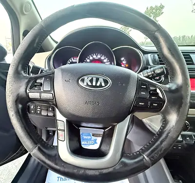2016 KIA RIO 照片 14