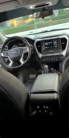 2017 GMC ACADIA — фото 6