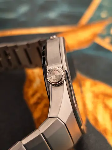 Huawei Watch 5 Pro 46mm Fully Titanium body and strap with saphire crystal glass — Like new
