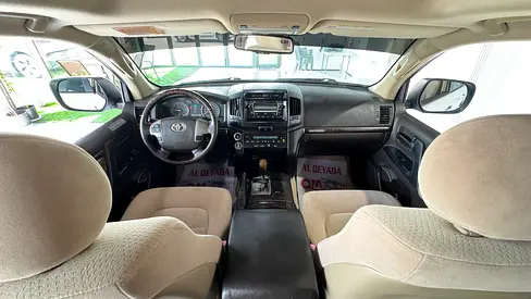 صورة مصغرة 8 لـ 2011 Toyota LAND CRUISER