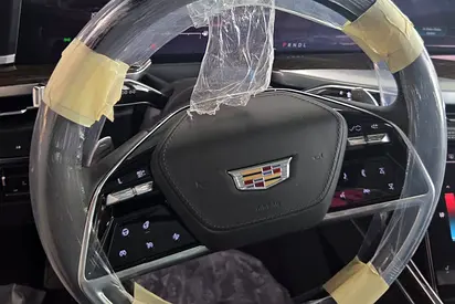 صورة 9 لـ 2026 Cadillac ESCALADE