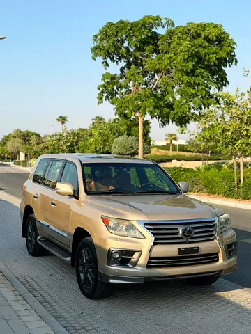 2014 Lexus LX-SERIES 照片 4